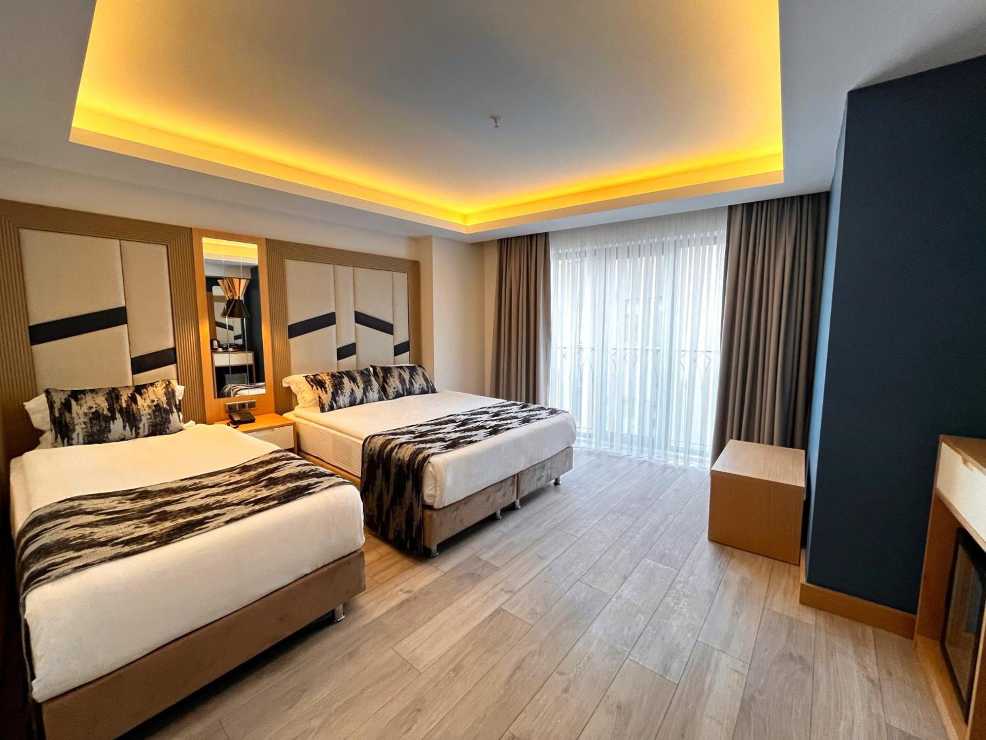 Downtown Sirkeci Hotel Istanbul Bagian luar foto
