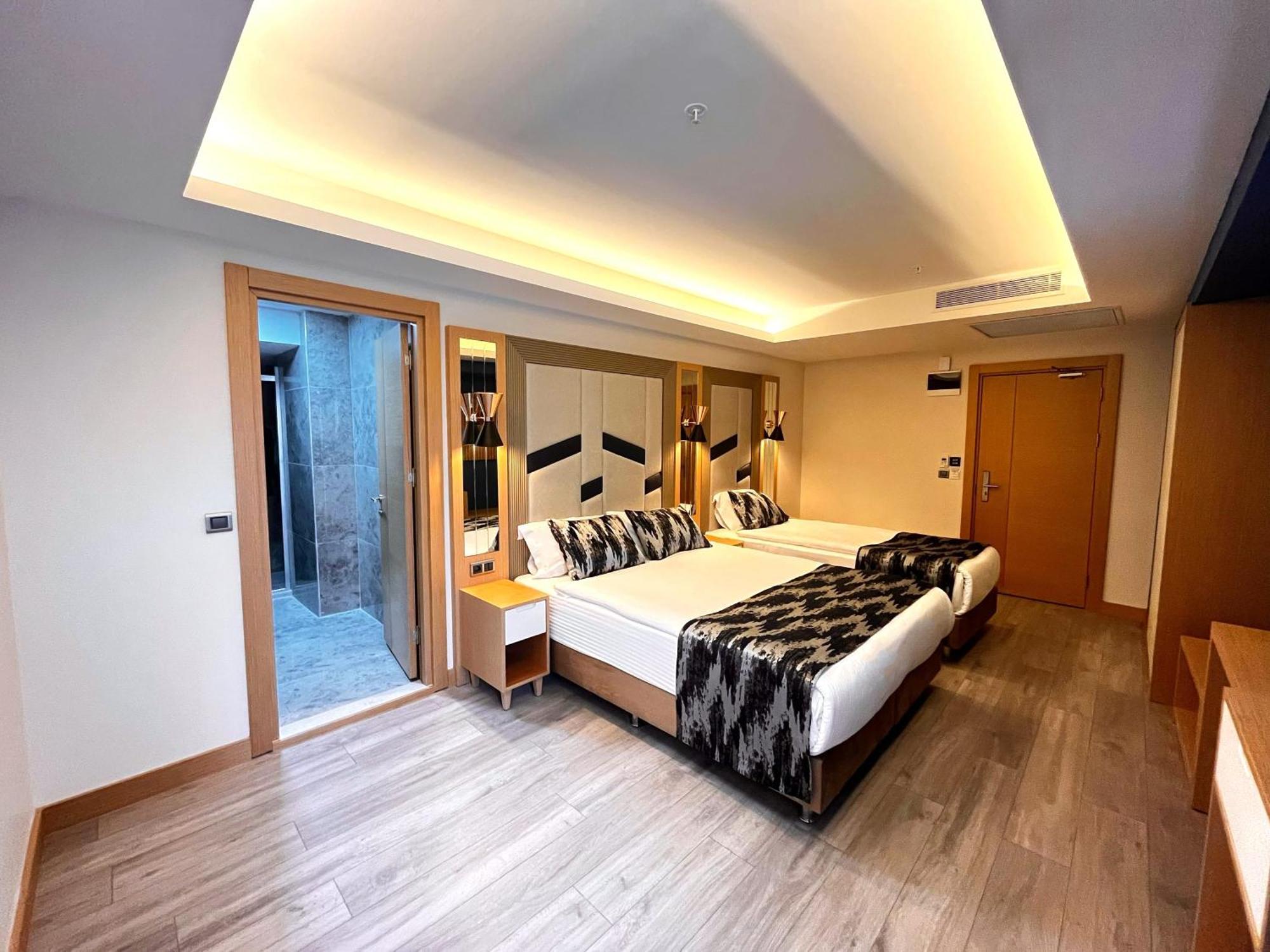 Downtown Sirkeci Hotel Istanbul Bagian luar foto