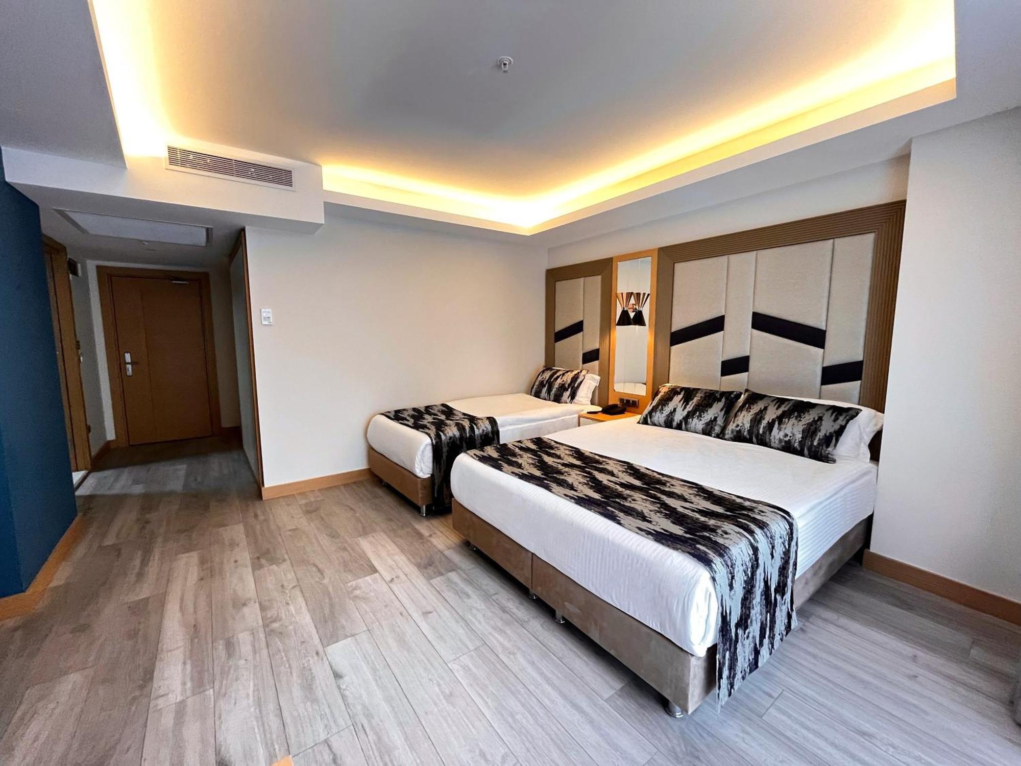Downtown Sirkeci Hotel Istanbul Bagian luar foto