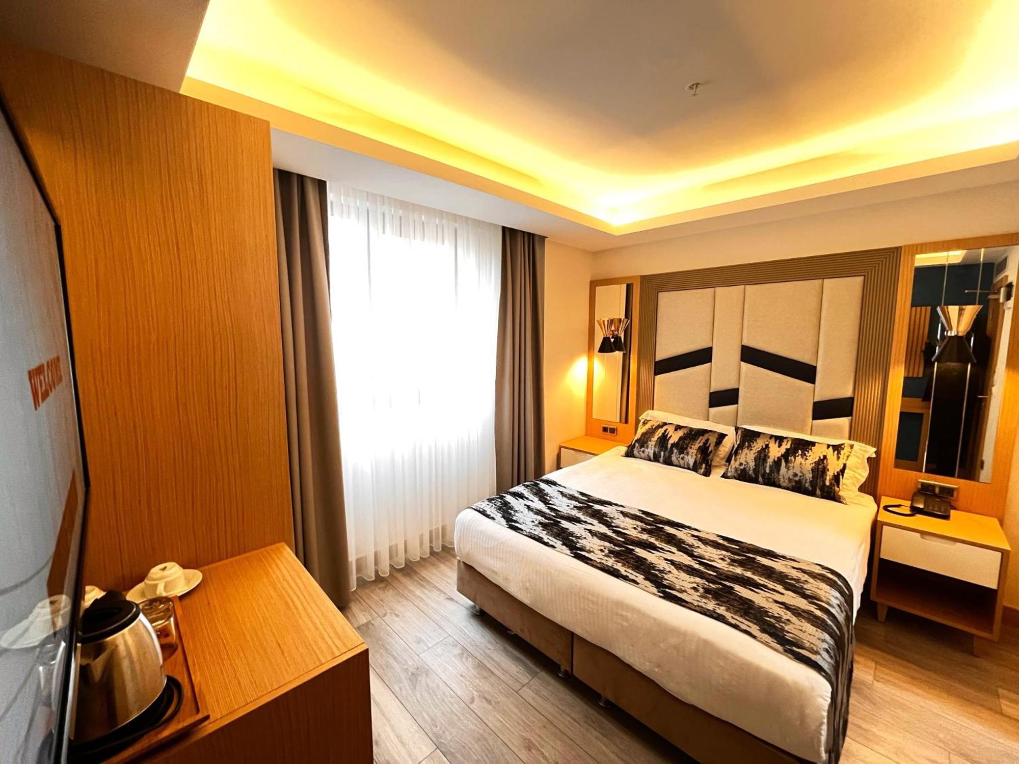 Downtown Sirkeci Hotel Istanbul Bagian luar foto