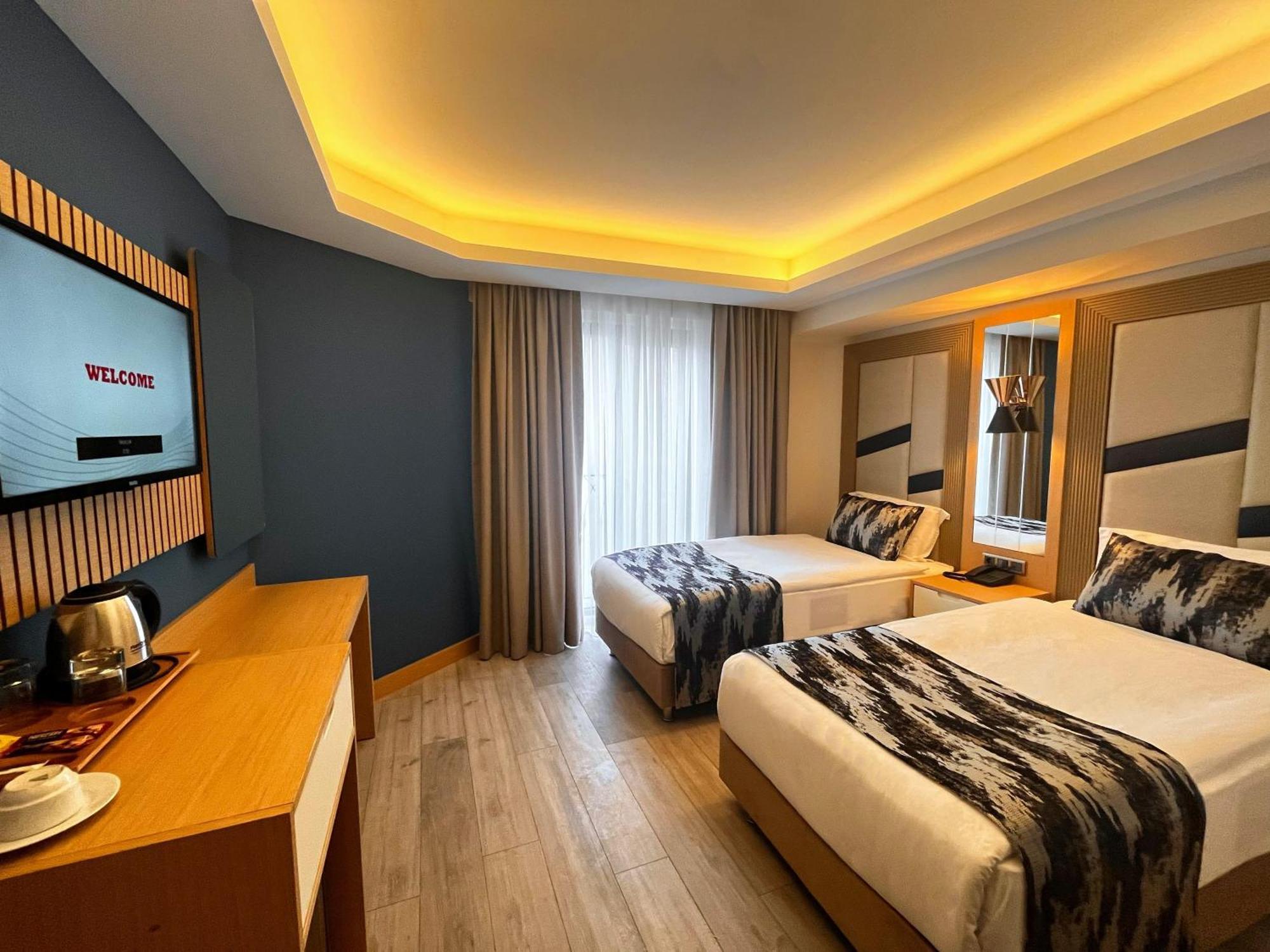 Downtown Sirkeci Hotel Istanbul Bagian luar foto