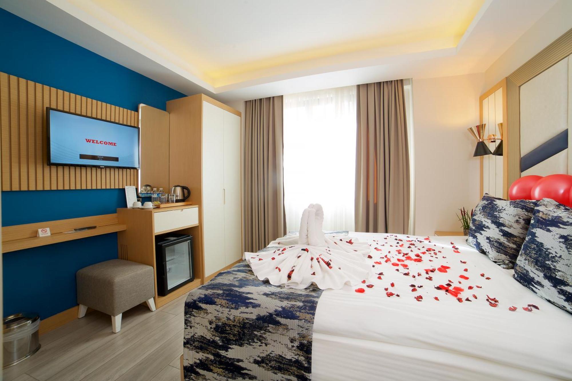 Downtown Sirkeci Hotel Istanbul Bagian luar foto