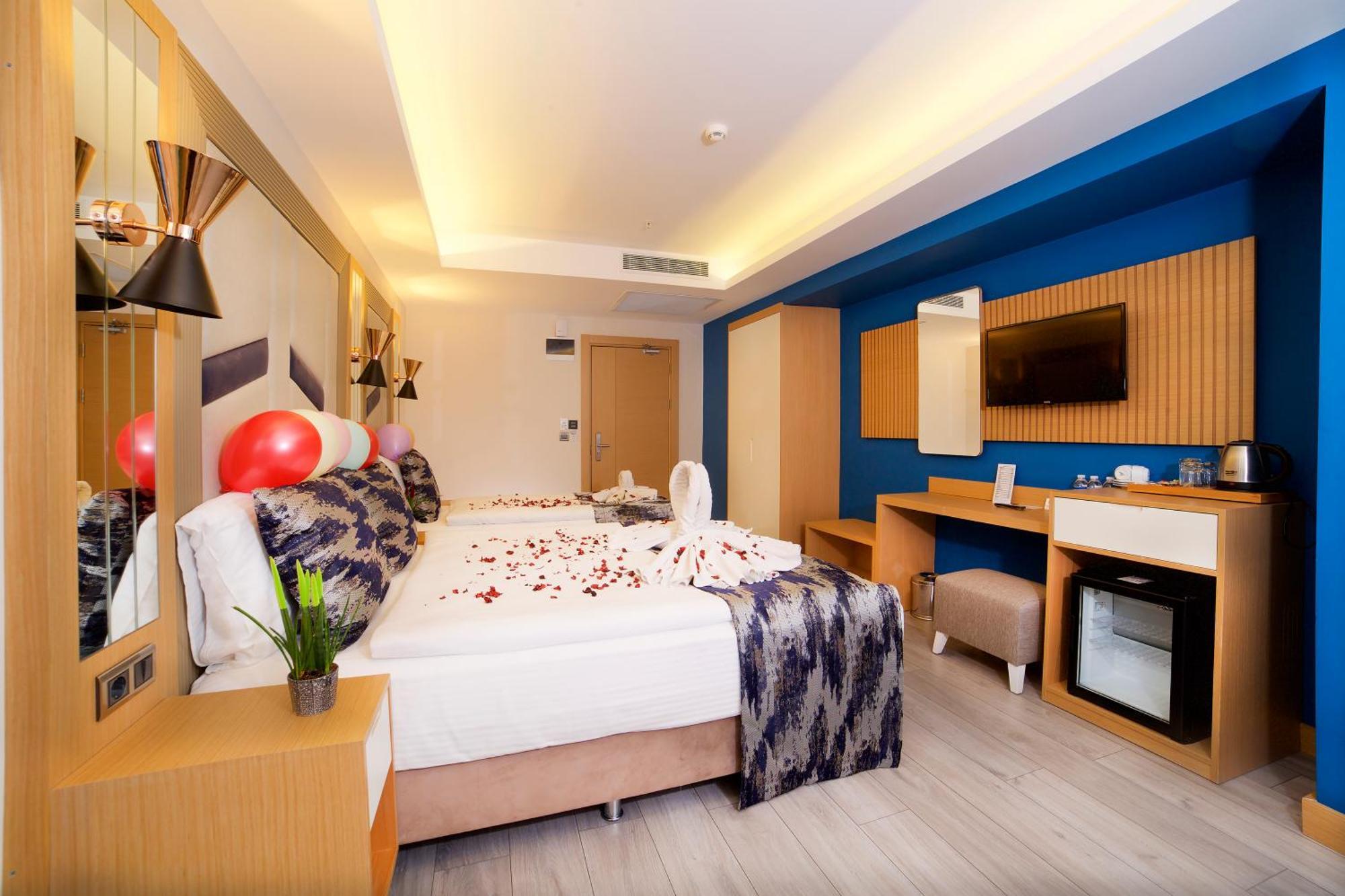 Downtown Sirkeci Hotel Istanbul Bagian luar foto