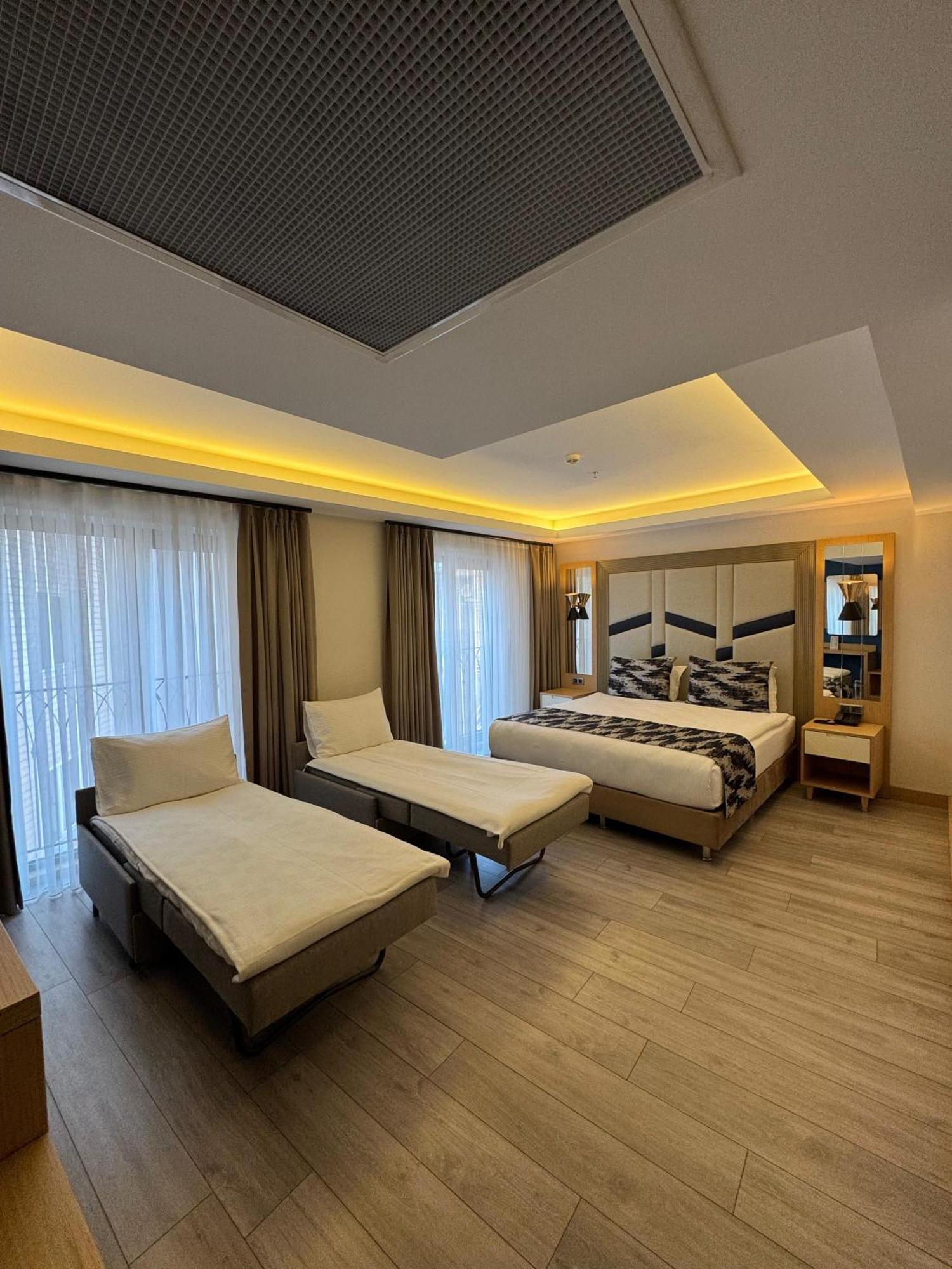 Downtown Sirkeci Hotel Istanbul Bagian luar foto